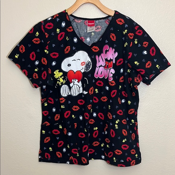 Snoopy Peanuts Black Nurse Scrubs Shirt - Picture 1 of 8